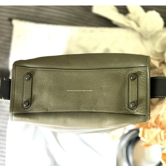 EUC Coach 1941 Rogue 31 in Olive Glovetanned Pebble Leather w/ Blue Suede Lining - Picture 6 of 8